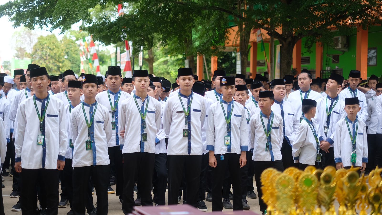 Pembagian Rapor Akhir Semester: Bukan Sekadar Angka, Tetapi Jejak Perjuangan