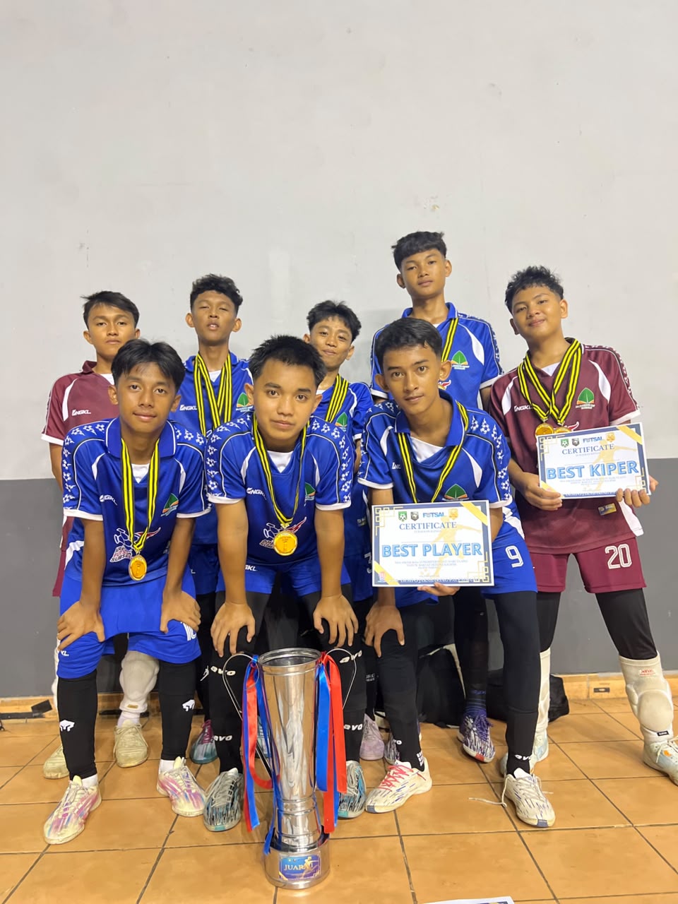 Ukir Prestasi di HUT RI ke-81, MTs dan MA JQ Palembang Tampil Gemilang di Ajang Futsal Provinsi